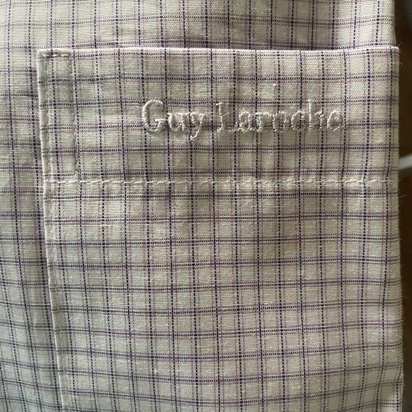 Guy Laroche. Half sleeve shirt. Size large. Used gently - Picture 3 of 4